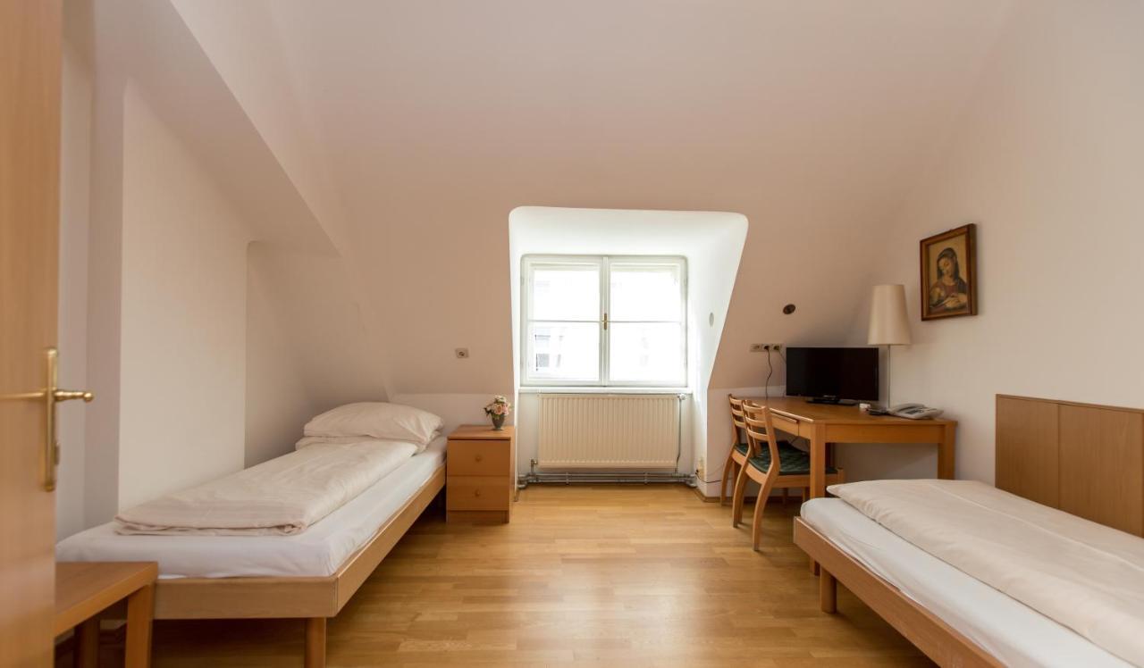 Gaestehaus Deutscher Orden Wien Zewnętrze zdjęcie